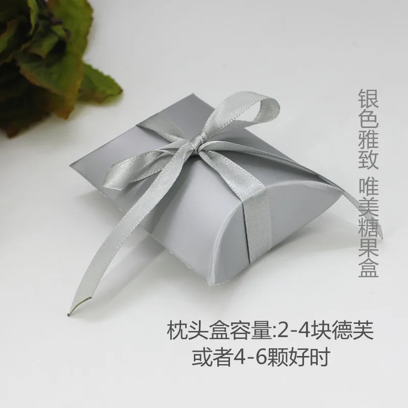 2018 new arrival wedding candy boxes pillow shaped gift box with ribbons 9*6.5*2.5cm paper gift bags event party supplies decor