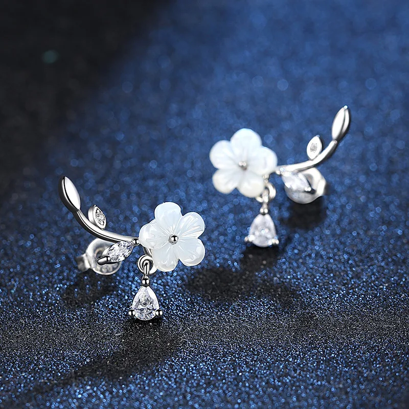 925 Silver Needle Fashion Shiny Crystal Pearl Flower Ladies Stud Earrings Women Jewelry Female Wedding Gift