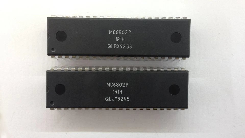 10pcs/lot MC6802P MC6802  DIP40 Best quality