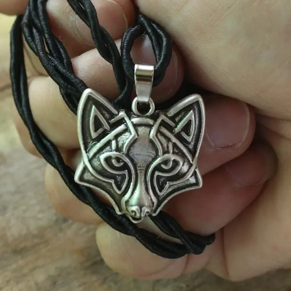 

lanseis 10pcs gothic punk pesonality viking fox hea d pendant men Necklace Animal talisman retro celt fox handmade jewelry