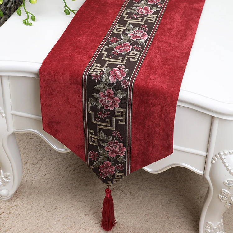 Modern Elegant Embroidered Velvet Table Runners for Christmas Wedding Decor Chinese Flower Tablecloth Rectangle Dining Mat