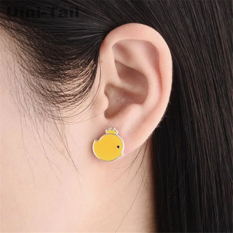 Uini-Tail hot new 925 sterling silver cute sprouting yellow chick earrings female birthday Korean simple ear jewelry gift ED101