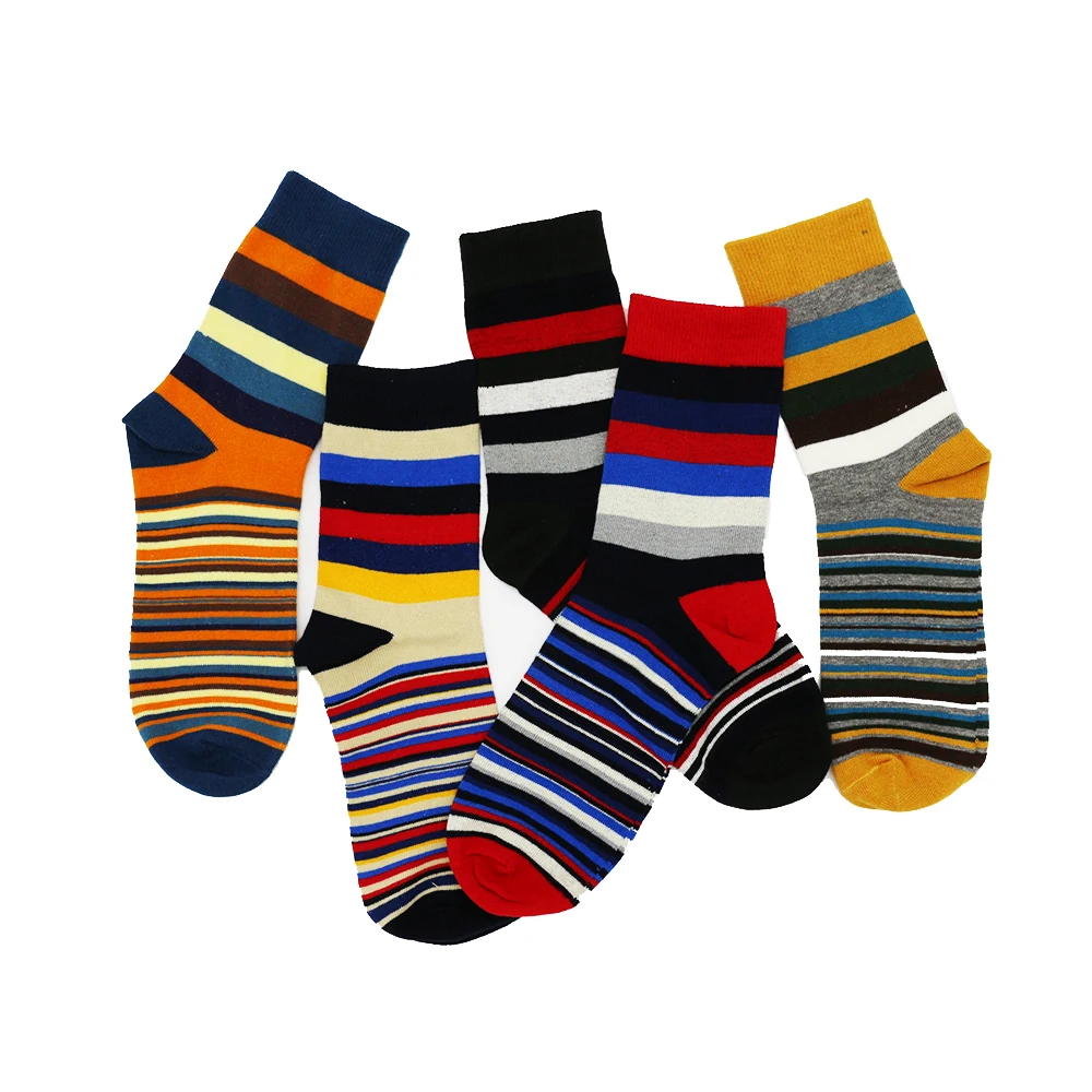 Màu của nam giới stripes socks các thiết kế mới nhất phổ biến của đàn ông socks 5 PAIRS SỌC SOCKS PHÙ HỢP VỚI THIẾT KẾ THỜI TRANG MÀU COTTON 6-11