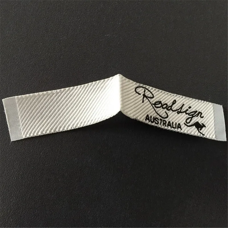 Custom Ultrasonic Cutting Edge Woven Name Label Clothing Label