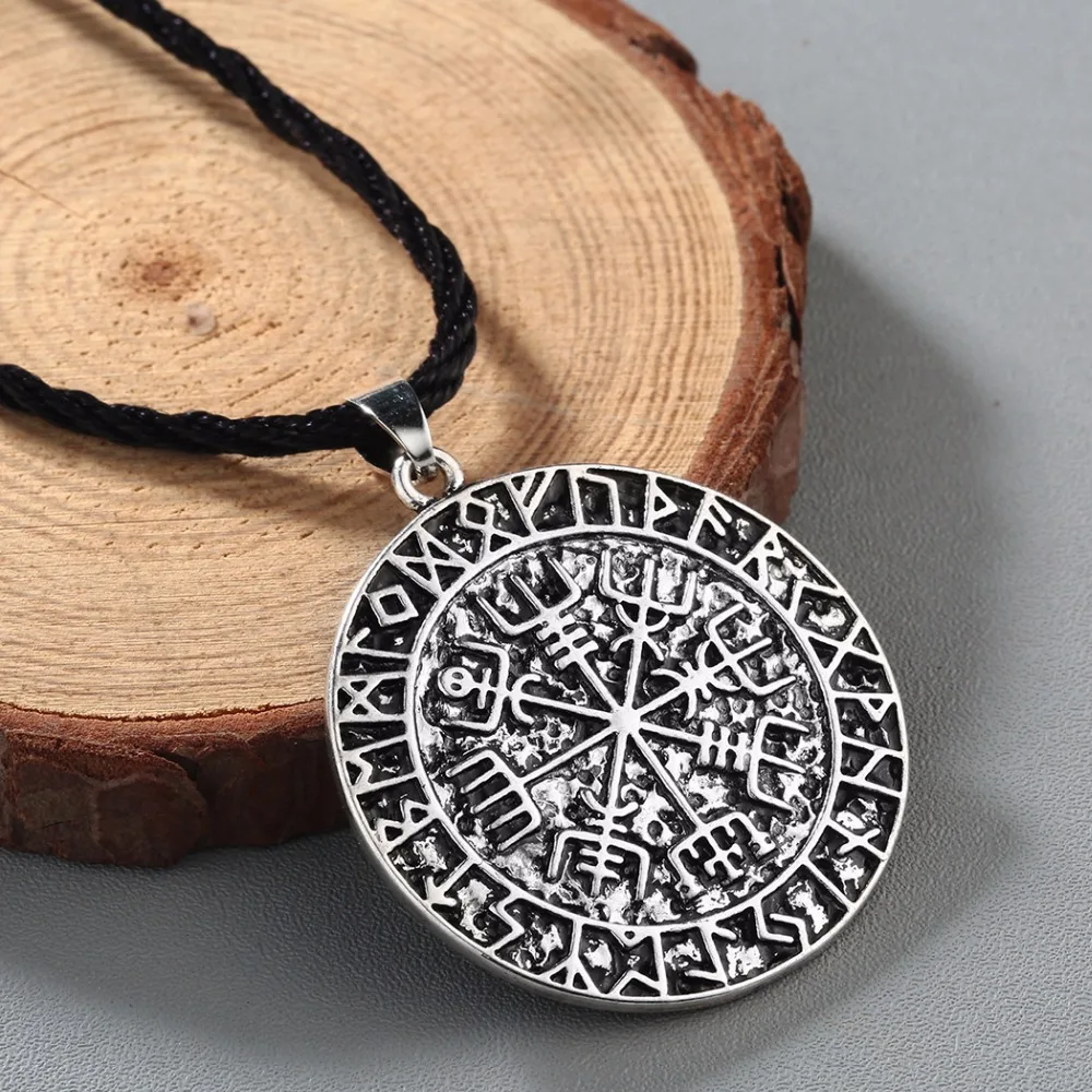 Viking Jewelry fashion Punk Compass Necklace Vegvisir Necklace Chokers Pendant Runic Slavic Pendant Man Necklace Women Gift