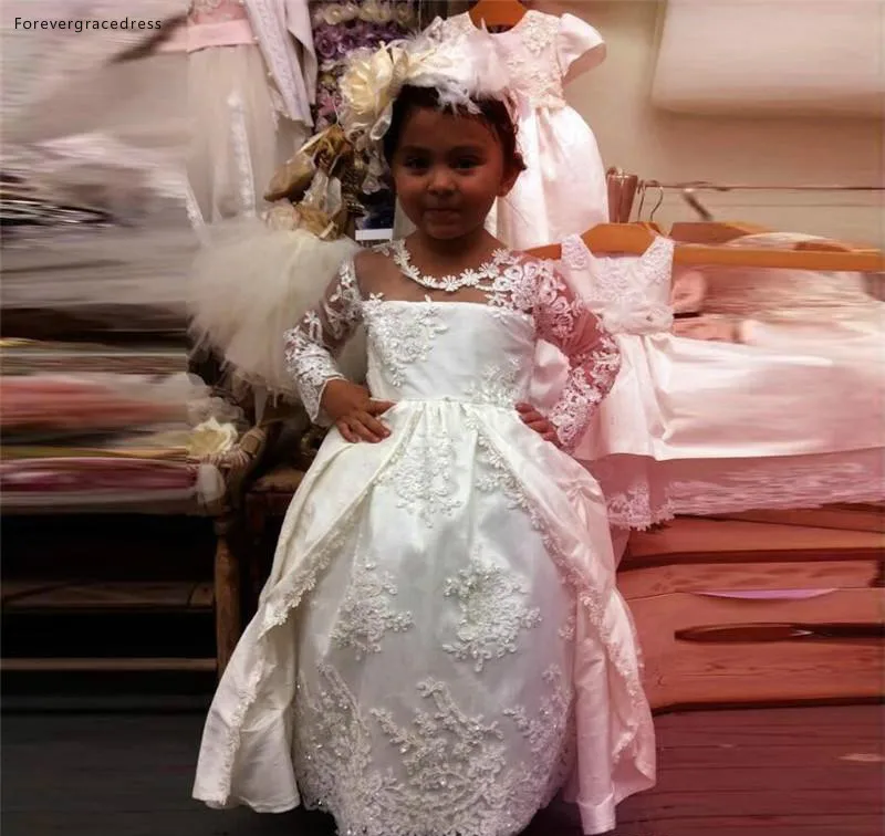 White Lovely Cute Flower Girls Dresses Princess Appliqued Long Sleeves Toddler Pretty Kids Formal First Holy Communion Gowns