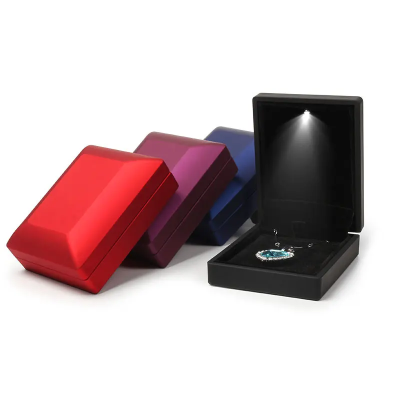 2 Pcs/Lot 4 Color Hot Selling High Quality LED Lighted Velvet Box Necklace Ring Bracelet Gift Box Wedding Engagement Gift