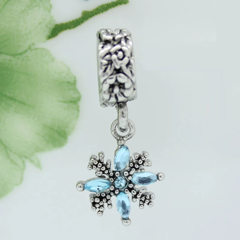 European Exquisite Blue Acrylic Snowflake Pendant Charm Beads for Pandora Bracelet Jewelry Handmade Christmas Gifts