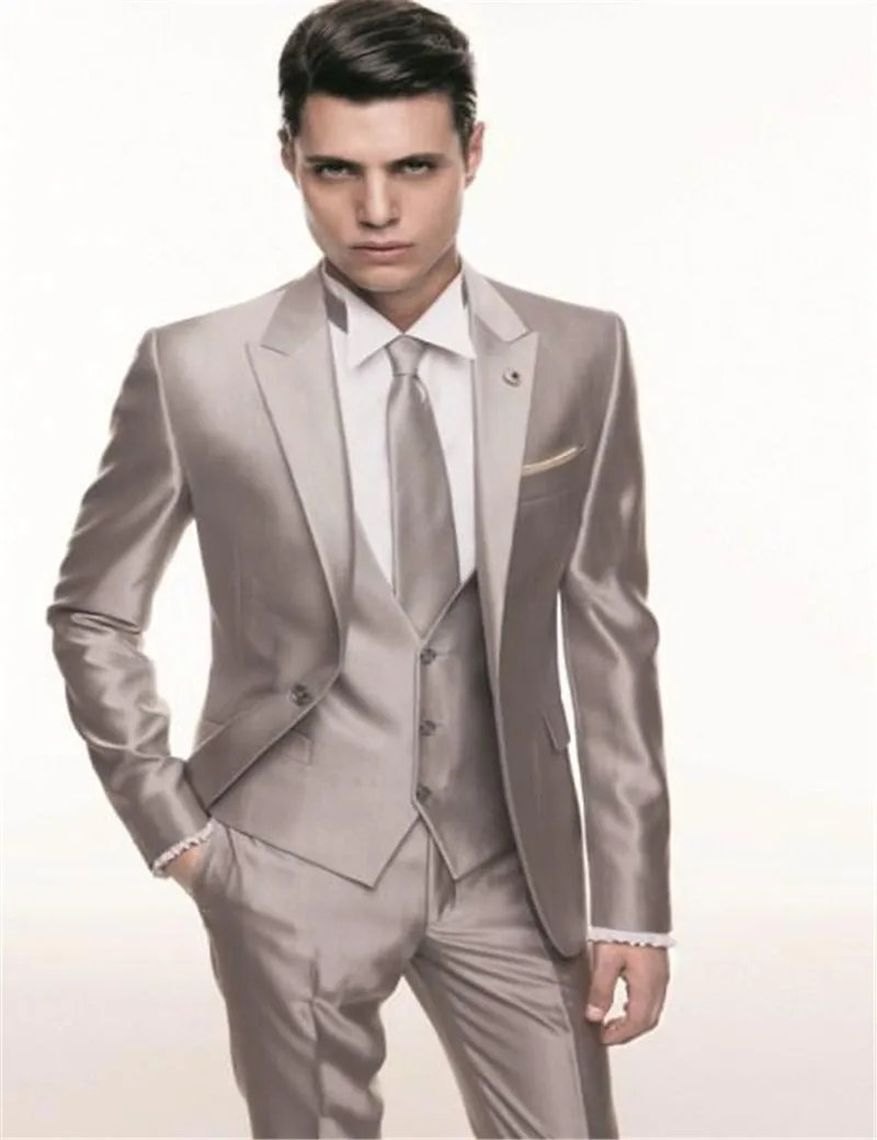 

New Arrivals One Button Champagne Groom Tuxedos Peak Lapel Groomsmen Best Man Wedding Prom Suits (Jacket+Pants+Vest+Tie)