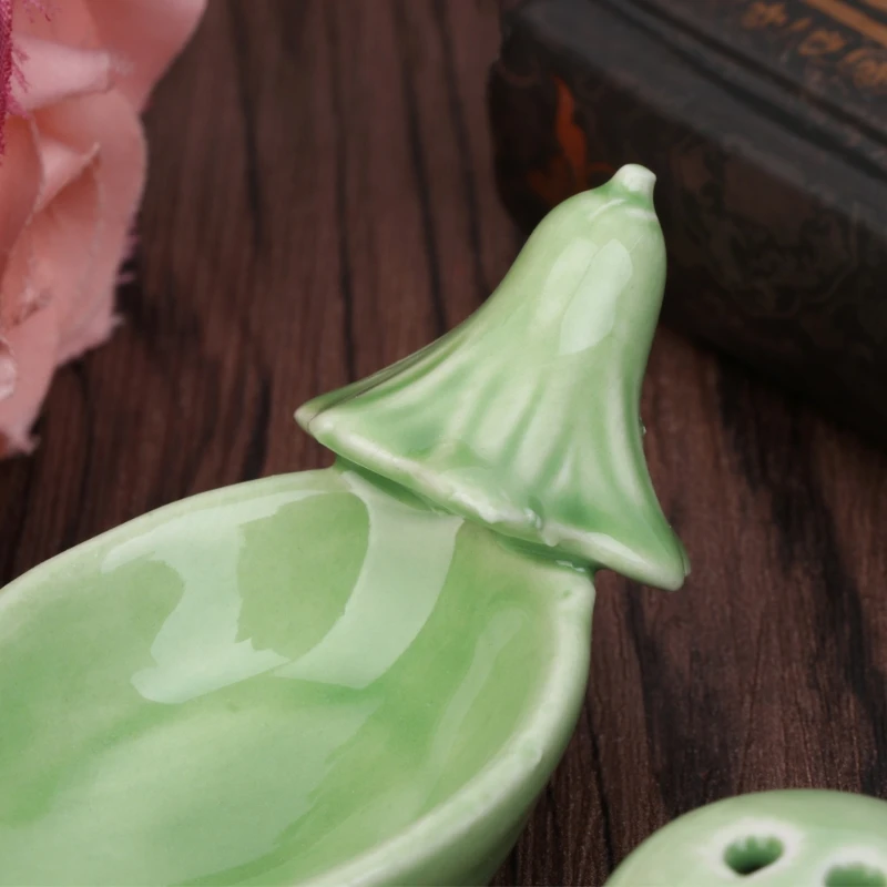 Two Peas Ceramic Salt & Pepper Shaker S 6