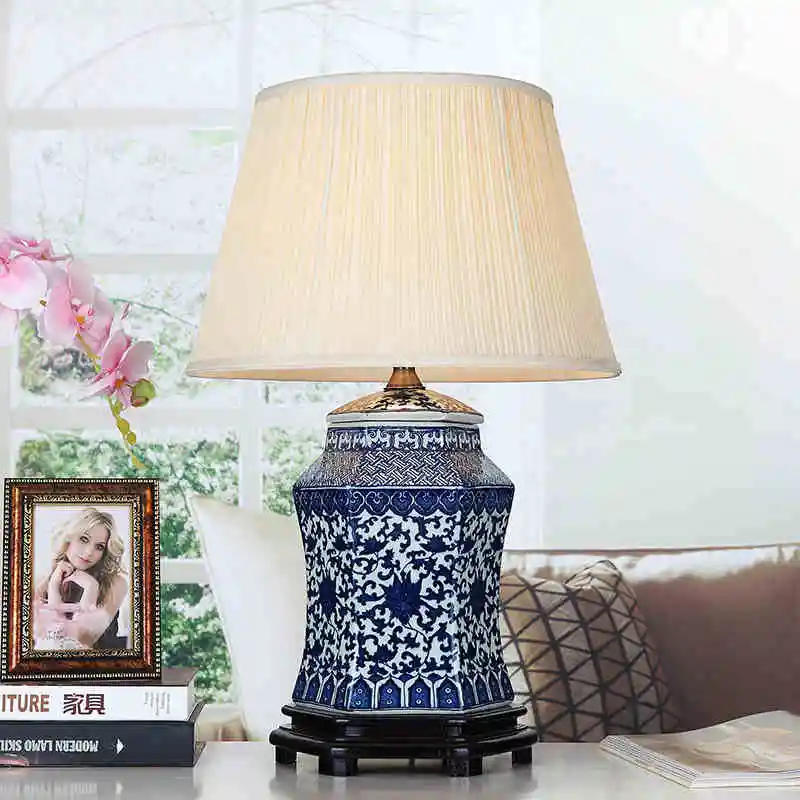 Vintage chinese bedroom living room wedding table lamp Jingdezhen porcelain ceramic table lamp art lamp dining table blue white