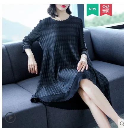 HOT SELLING Miyake Fashion fold three quarter  the striped o-neck loose beading dress  IN STOCK