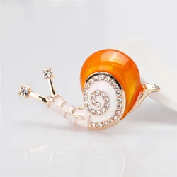 Lovely Orange Enamel Snail Brooches Rhinestone Decoration Metal Plated Insect Design Brooch Pin for Girls Costume Jewelry