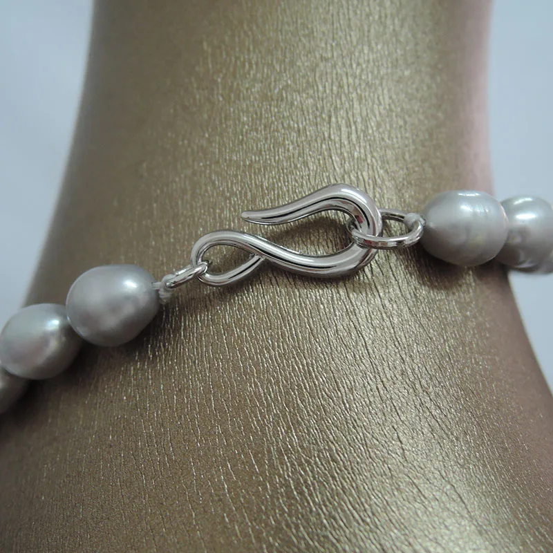 100% FRESHWATER PEARL NECKLACE-GRAY COLOR PEARLS,nice clasp.