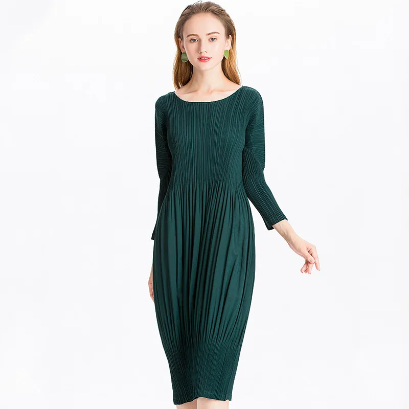 

Women Pleated Dress Big Size Long Sleeves Tidal Popular Dress