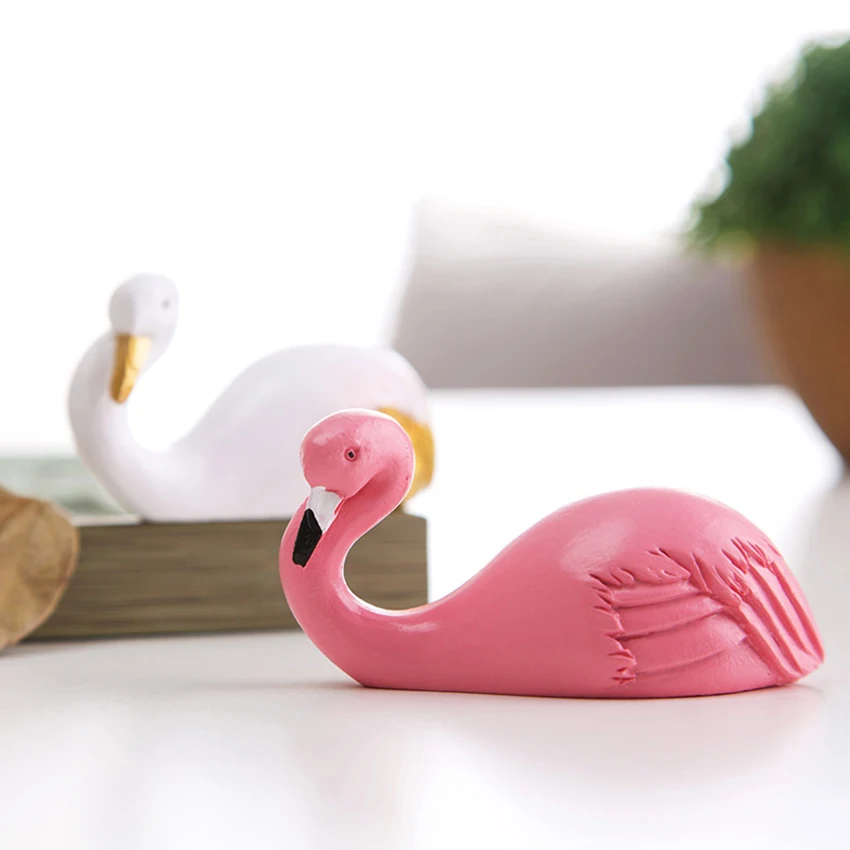 Kawaii Flamingo Hanging Wall Hook Resin Cartoon Cute Decorative Key Holder Coat Hanger Aesthetic Room Decor Nursery Decoration