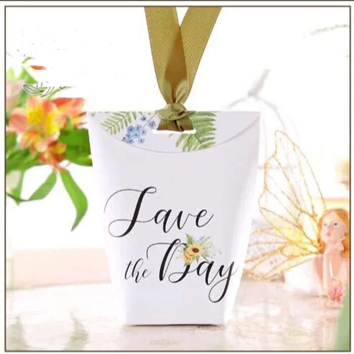 100pcs Beautiful Flower paper Gift Boxes Cake Box Wedding Favor Boxes Candy Box With Ribbon