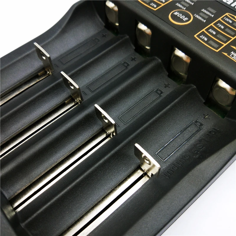 LiitoKala Lii-402 18650 Battery Charger สำหรับ26650 16340 RCR123 14500 LiFePO4 1.2V Ni-MH Ni-Cd Rechargeable แบตเตอรี่ Lii402