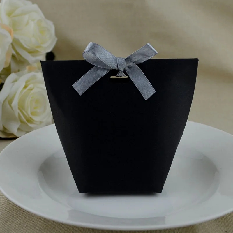 25/50pcs Blank Kraft Paper Bag White Black Candy Bag Wedding Favor Gift Box Package Birthday Party Decoration Bag With Ribbon