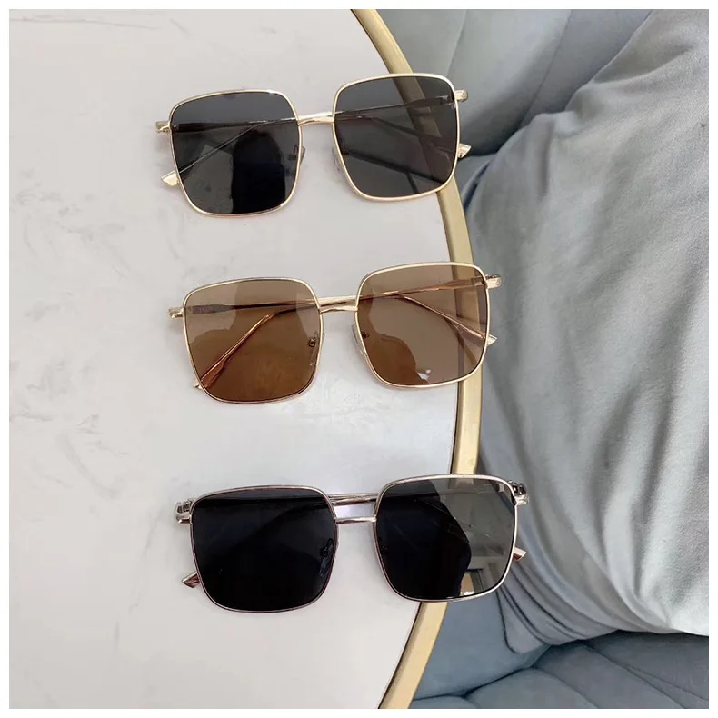 VWKTUUN Sunglasses Women Vintage Oversized Glasses Square Shades Metal Frame Womens Sunglasses UV400 Eyewear Ocean Lens Glasses