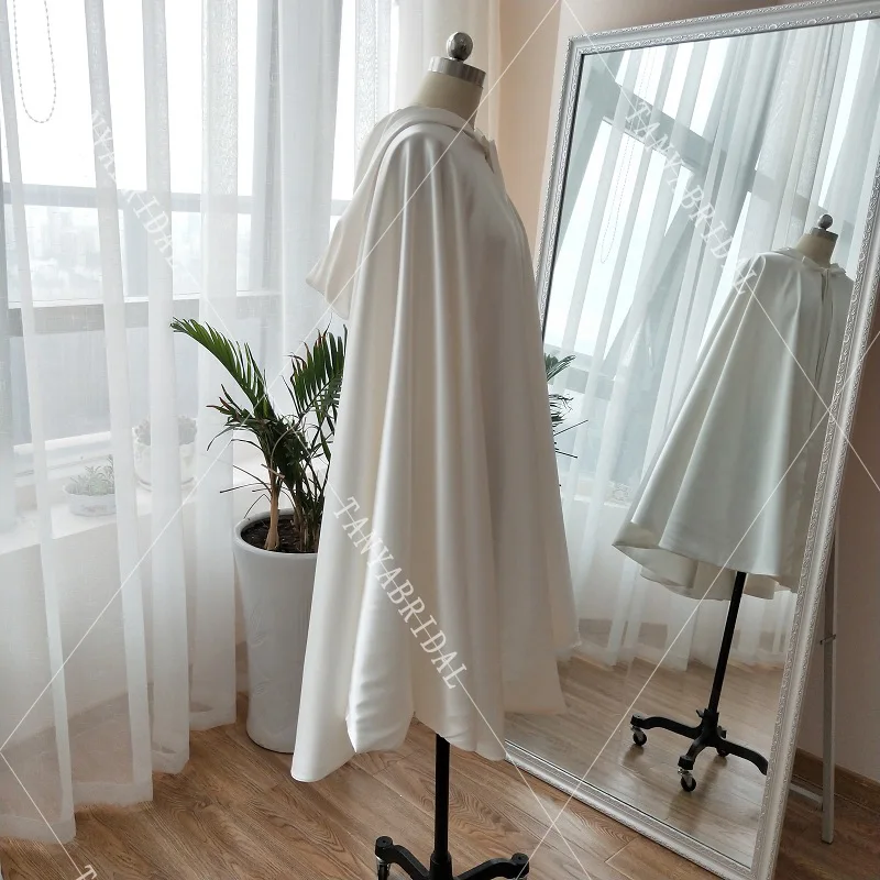 Ivoor Zijde Satijn Wedding Mantel, Bridal Cape Sjaal Jas Hooded Cape Bruids Accessoires Korte Bolero Gratis Grootte DJ076