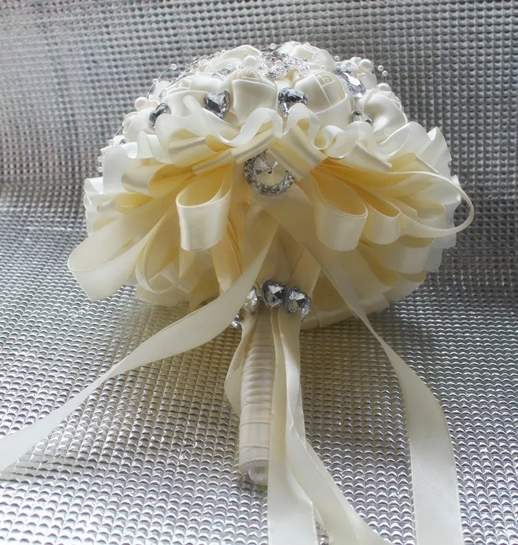 Free shipping custom handmade soluble lace wedding bride holding flowers roses pearl color ribbons ribbons bridesmaid bouquet