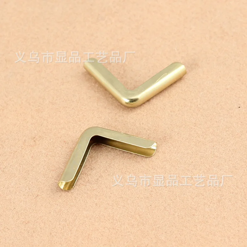 Laptop bag stationery factory direct angle corners apparel wrap angle Hardware Corner collar corner M1004