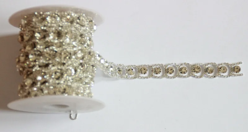 

Free Shipping 10 yards Rhinestone Trim, Rhinestone Applique, Bridal Trim,Wedding Applique,Rhinestone Chain LSRT042302