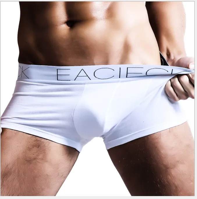 Men\'s boxer sexy, sweat absorbent, breathable , cotton boxers, middle waist men underwear
