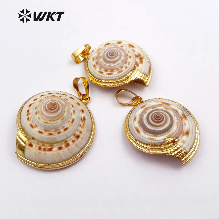 WT-JP007 Retro Natural Trumpet Shell Pendant  With Gold Plated On Edged With 18k Gold Plated For Friends Dressing up