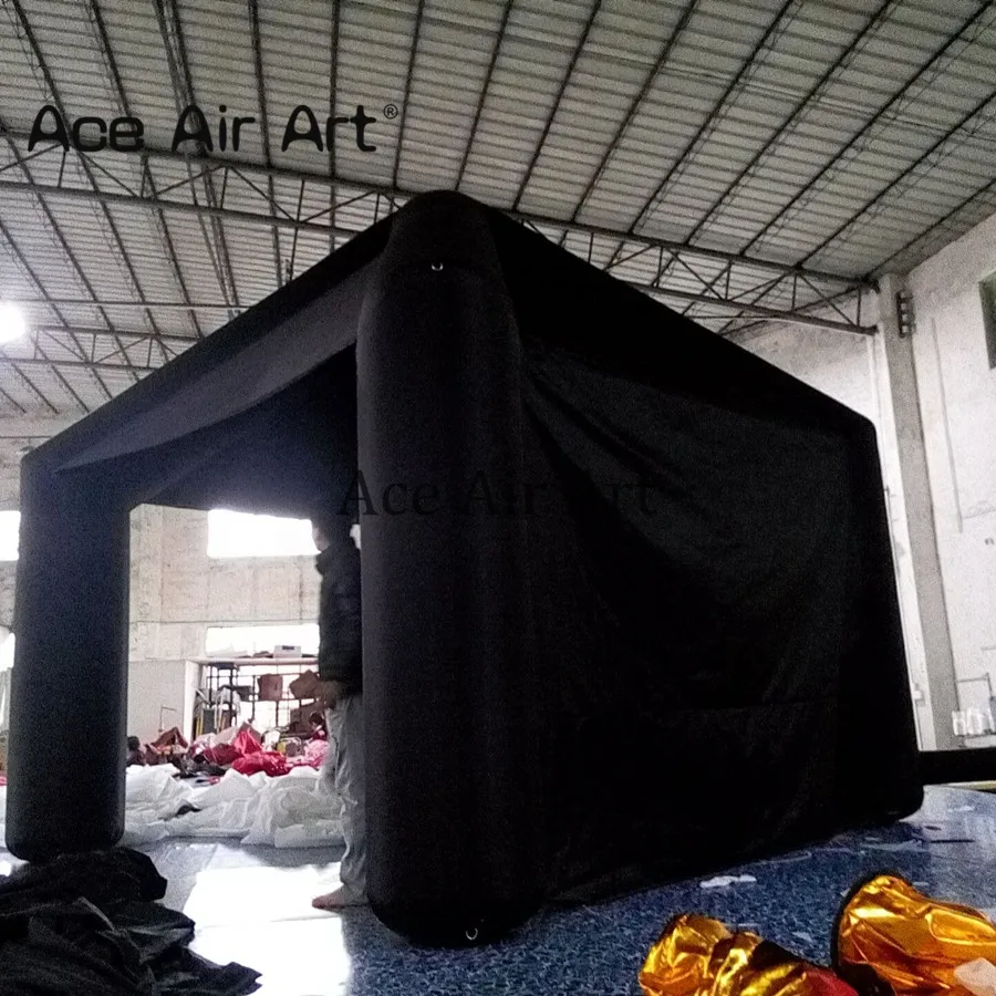 Tenda quadrata gonfiabile nera Casa da riparo con struttura a baldacchino cubico a 4 gambe con copertura a 2 lati per eventi di feste e spettacoli