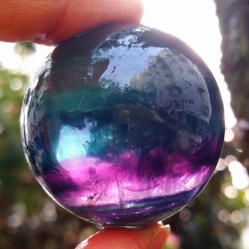 

HOT105G 40mm Natural Fluorite Quartz Crystal Sphere Ball Healing