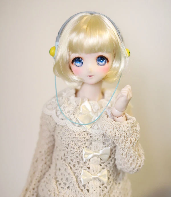 D01-P429 children handmade toy 1/6 1/4 1/3 Doll Accessories BJD/SD doll wig Golden girl mushroom head short hair 1pcs