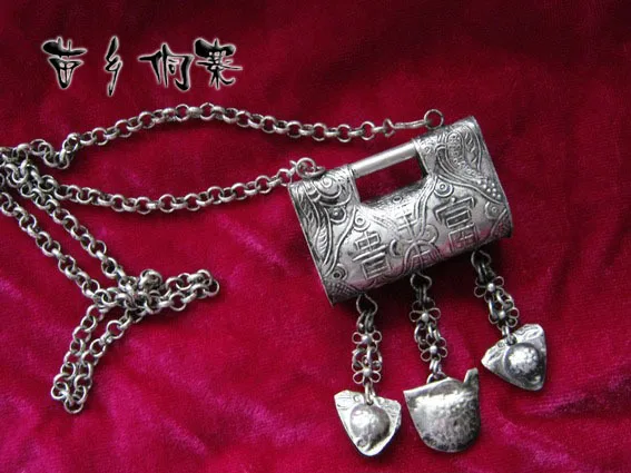 Guizhou Miao Ethnic Jewelry Retro Ethnic Handmade Miao Silver Necklace Chain Longevity Rich Lock