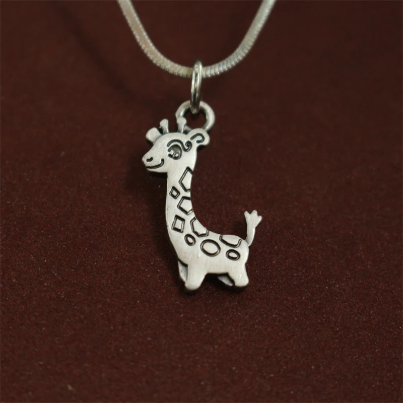 lanseis 20pcs wholesale tiny Cute Cartoon giraffe pendants for women necklace Animal jewelry Simple necklace gift for friend