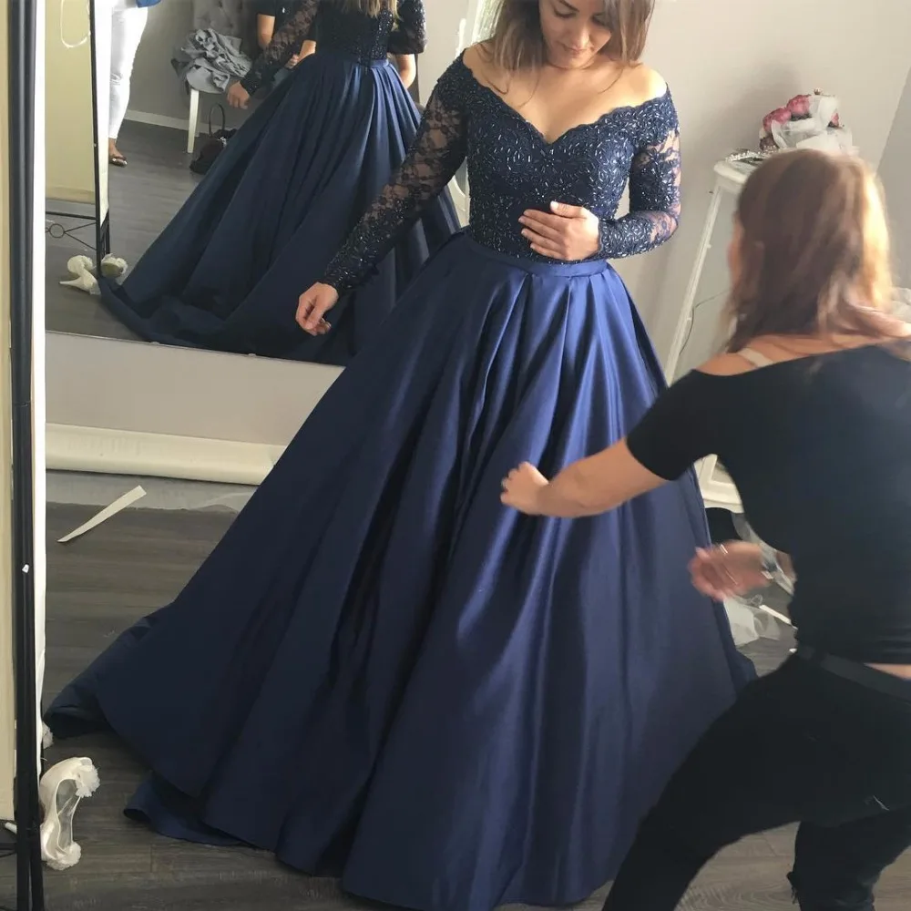 Navy Blue Prom Dresses 2017 Lace Applique Beads V Neck Vintage Prom Gowns 2016 New Arrival Formal Party Dresses Vestido De Gala