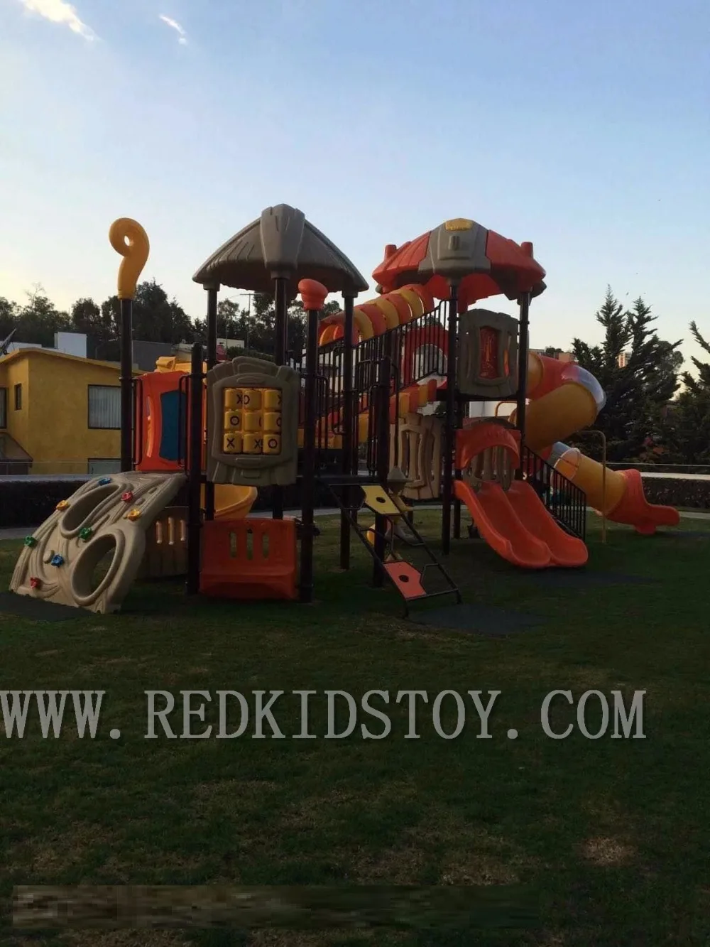 Exported to Chile Produced on Strictest TUV Standard Large Playground HZ-04001 20 Years' Manufacturer