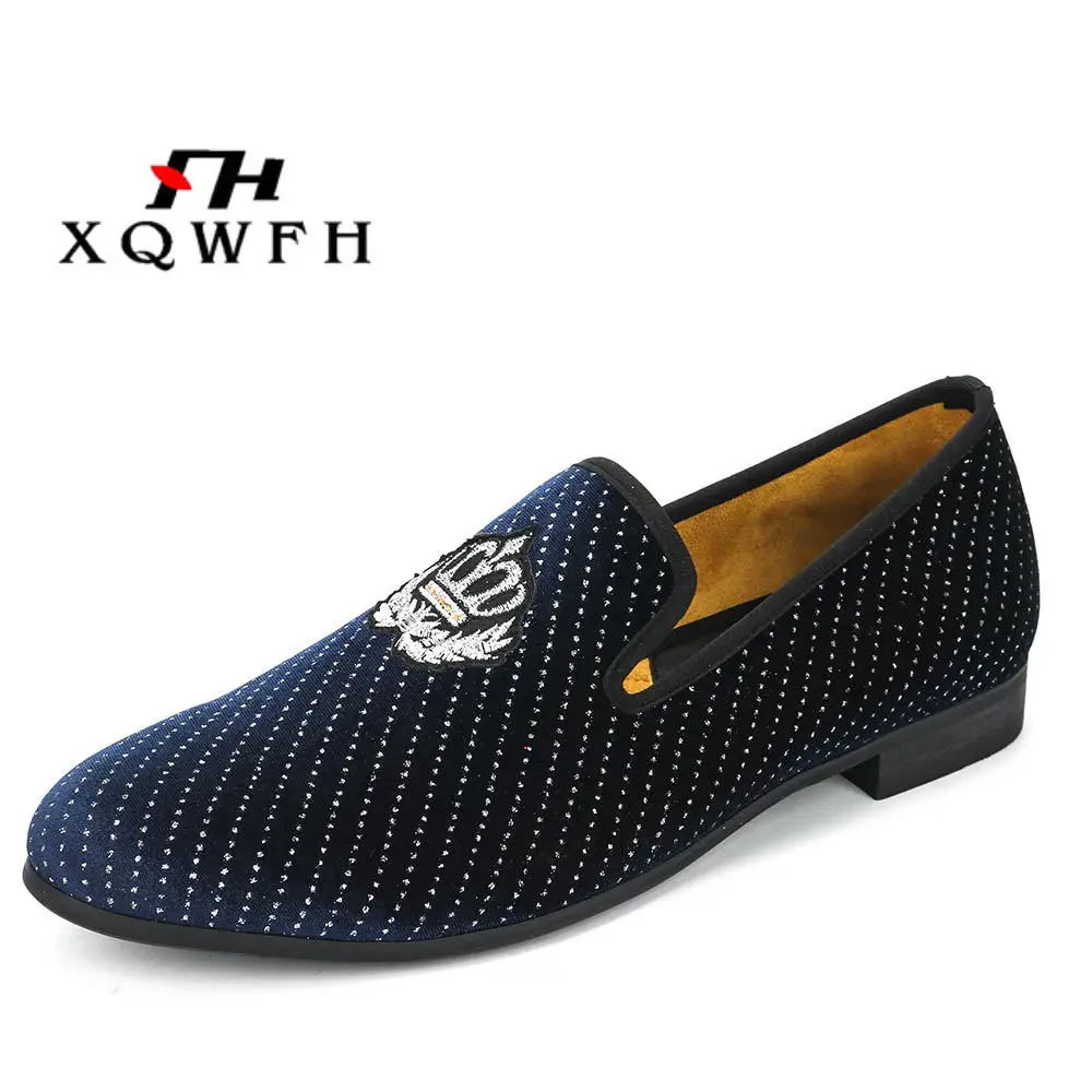 Men Velvet Loafers Men Casual Shoes Party and Wedding Mens Dress Shoes Smoking Slipper Flats for Men