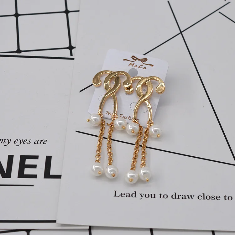 M letter double question mark long fringed pearl named earrings