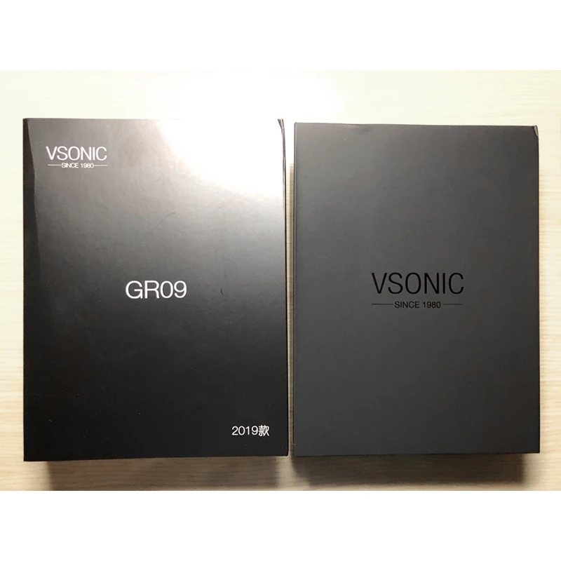 VSONIC GR09 Carbon Nanotube Diaphragm Dynamic Driver In-Ear Earphone IEM MMCX Detachable Cable 360deg Adjusting Duct audirect
