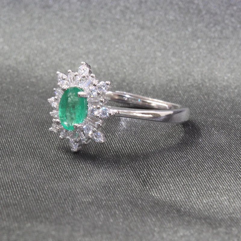 Silver Snowflake Ring for Engagement 4 mm * 6 mm 100% Natural Emerald Ring Solid 925 Sterling Silver Emerald Ring