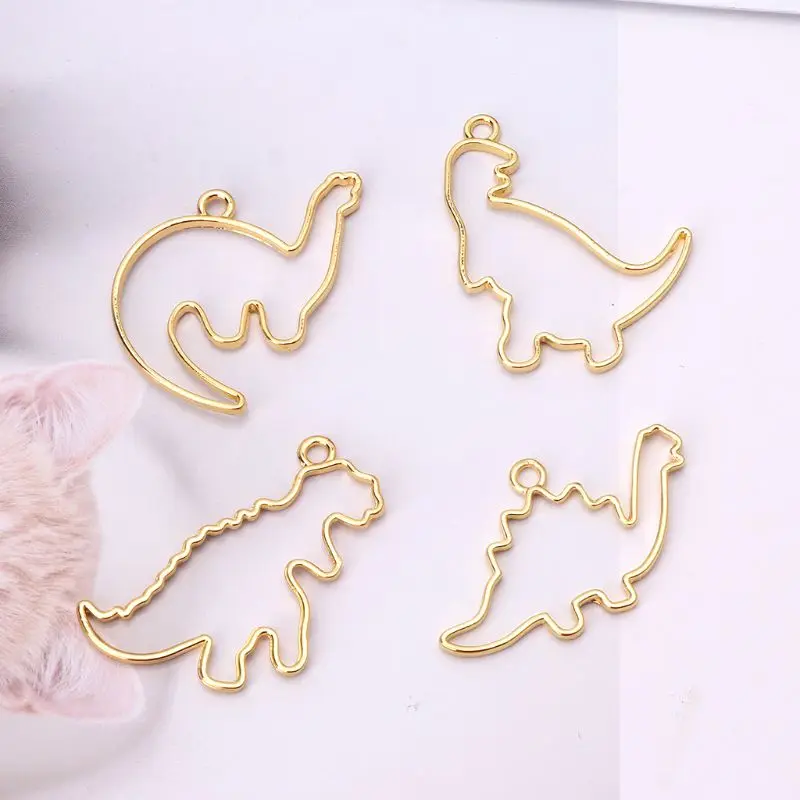 4Pc Cartoon Dinosaurier Blank Harz Rahmen Anhänger Offene Lünette Einstellung Schmuck Machen