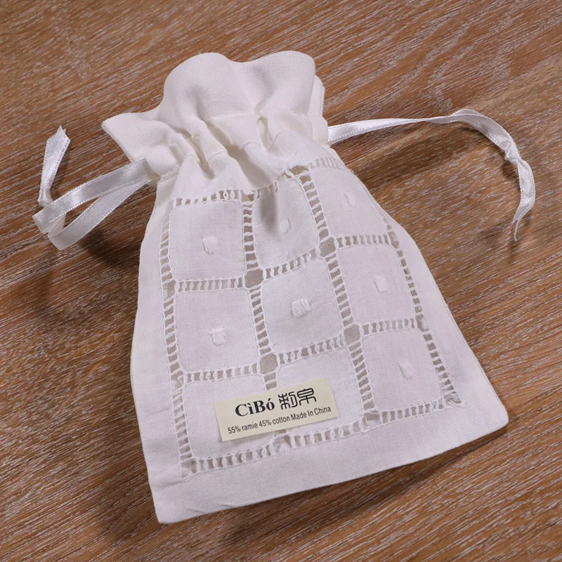 B008-W : white ramie/cotton drawstring hand drawn thread embroidery gift bags, 5x7 inches sachet bags, travel pouch