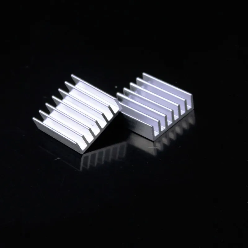 Gdstime 20pcs Aluminum 20x20x6mm Silver Electronic Chip Cooling Radiator Cooler  20mm x 6mm