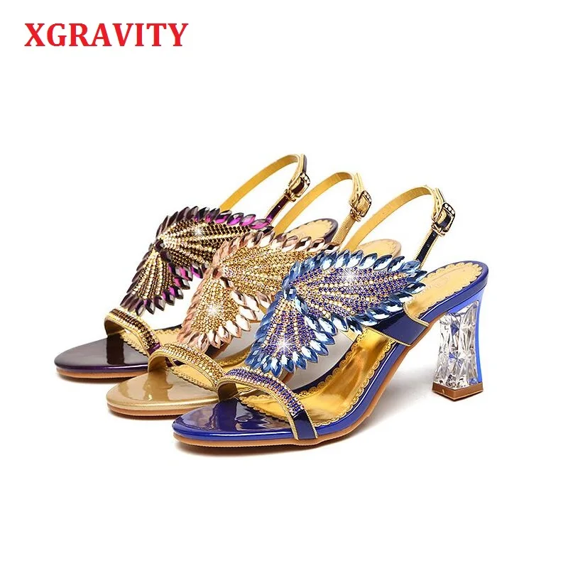 

XGRAVITY 2021 New Big Size Genuine Leather Shoes Fashion Summer Shoes Crystal Transparent Heel Rhinestone Sandals Female A107