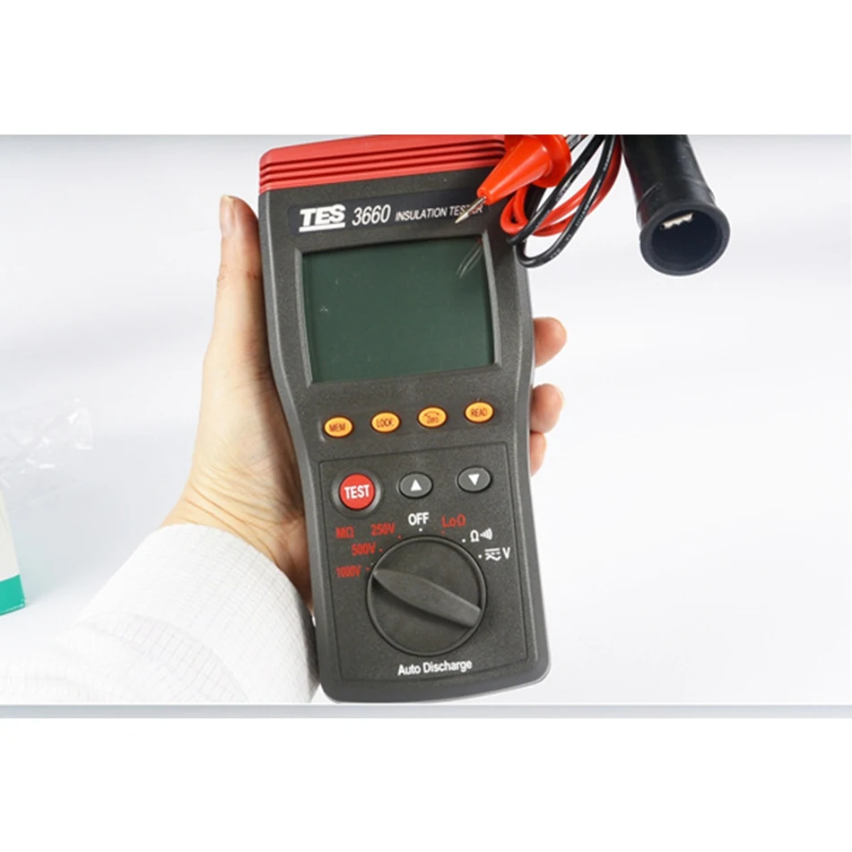 TES-3660 Insulation Testing Automatically Switch To Voltage Measurement Autoranging Insulation Tester Digital LCD Capacitive