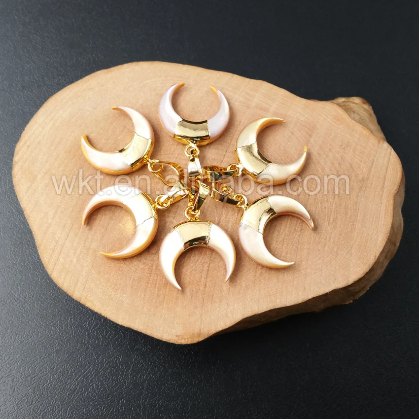 

WT-P961 Wholesale Natural yellow Tiny crescent horn pendant,24k gold color shell crescent horn charm pendant 20mm