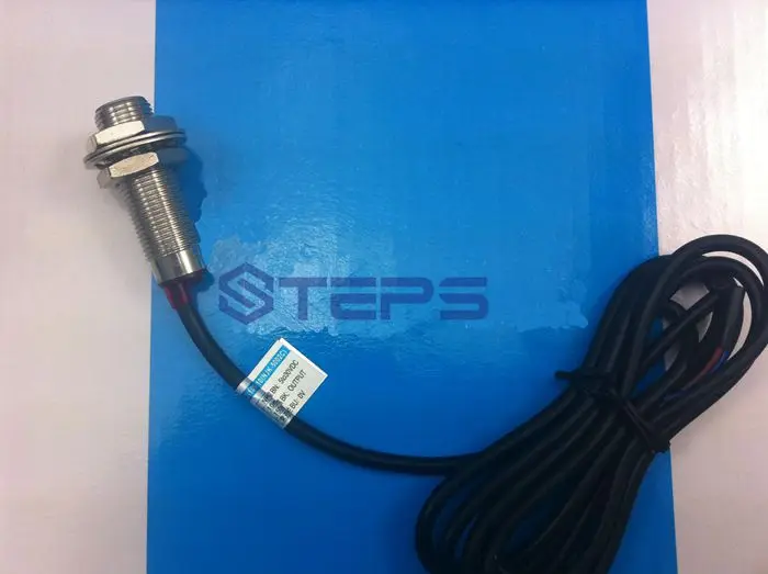 Free shipping A hall effect sensor proximity switch DC5-30V NPN three wire  normally open diameter 12mm