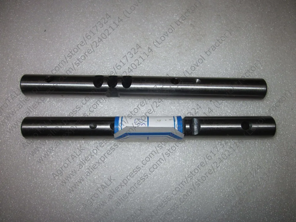 

Shaft of auxiliary gearshift fork for Foton Lovol FT454 LZT454 tractor, part number:FT300.37.156