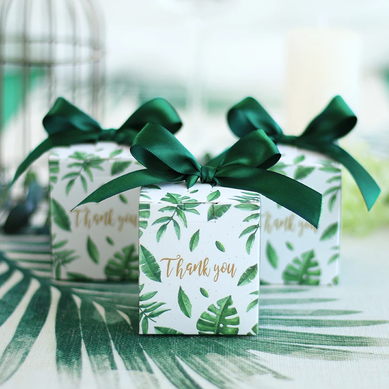 

6*6*7cm Green Color Paper Boxes With Ribbon Party Favors Candy Gift Paper Boxes 100pcs\lot Free shipping